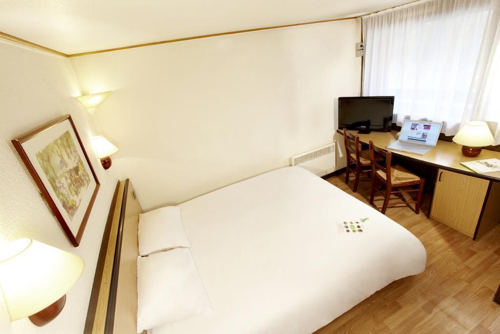 Campanile Hotel 3*